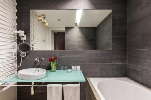 7 Historic Prague Hotels You Shouldnt Miss